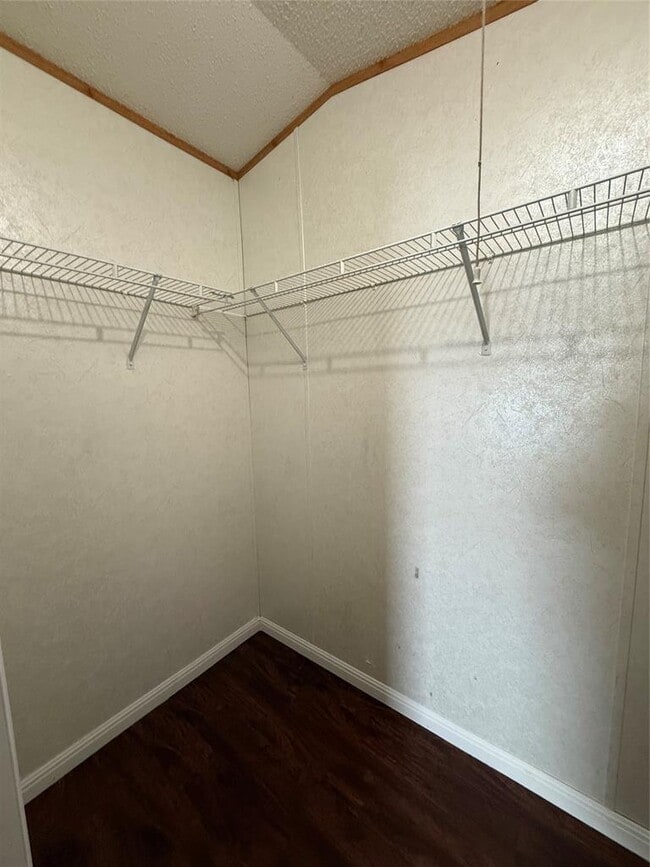 Building Photo - 7200 Fm 487