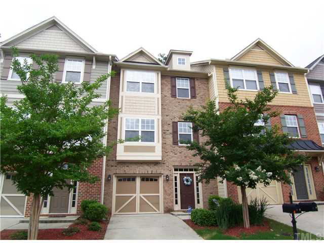 Primary Photo - Room in Townhome on Linden Park Ln