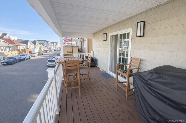 Building Photo - 45 Maryland Ave