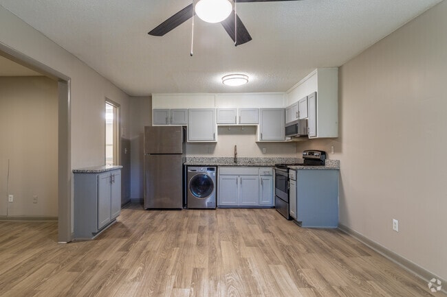 Studio - 400SF - Living Area - Vue at Rocket City