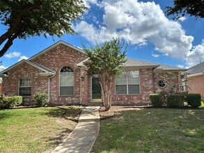 Building Photo - 10105 Mallory Dr