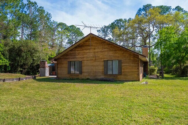 Building Photo - 1232 S Winterhawk Dr