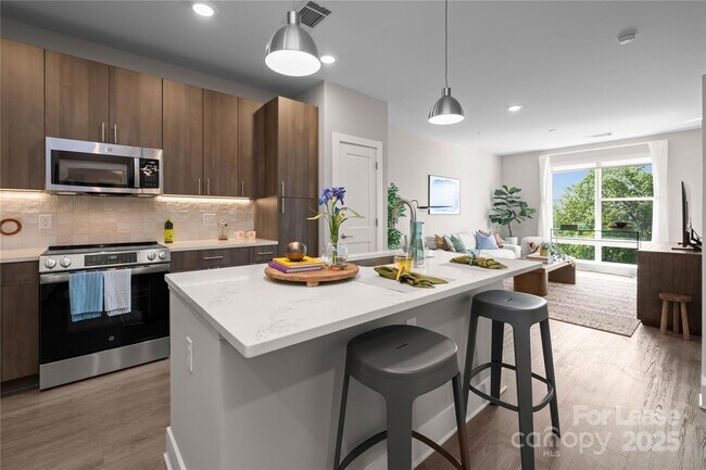 Building Photo - 110 Razades Wy