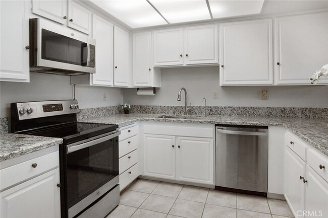 Building Photo - 5369 Algarrobo-