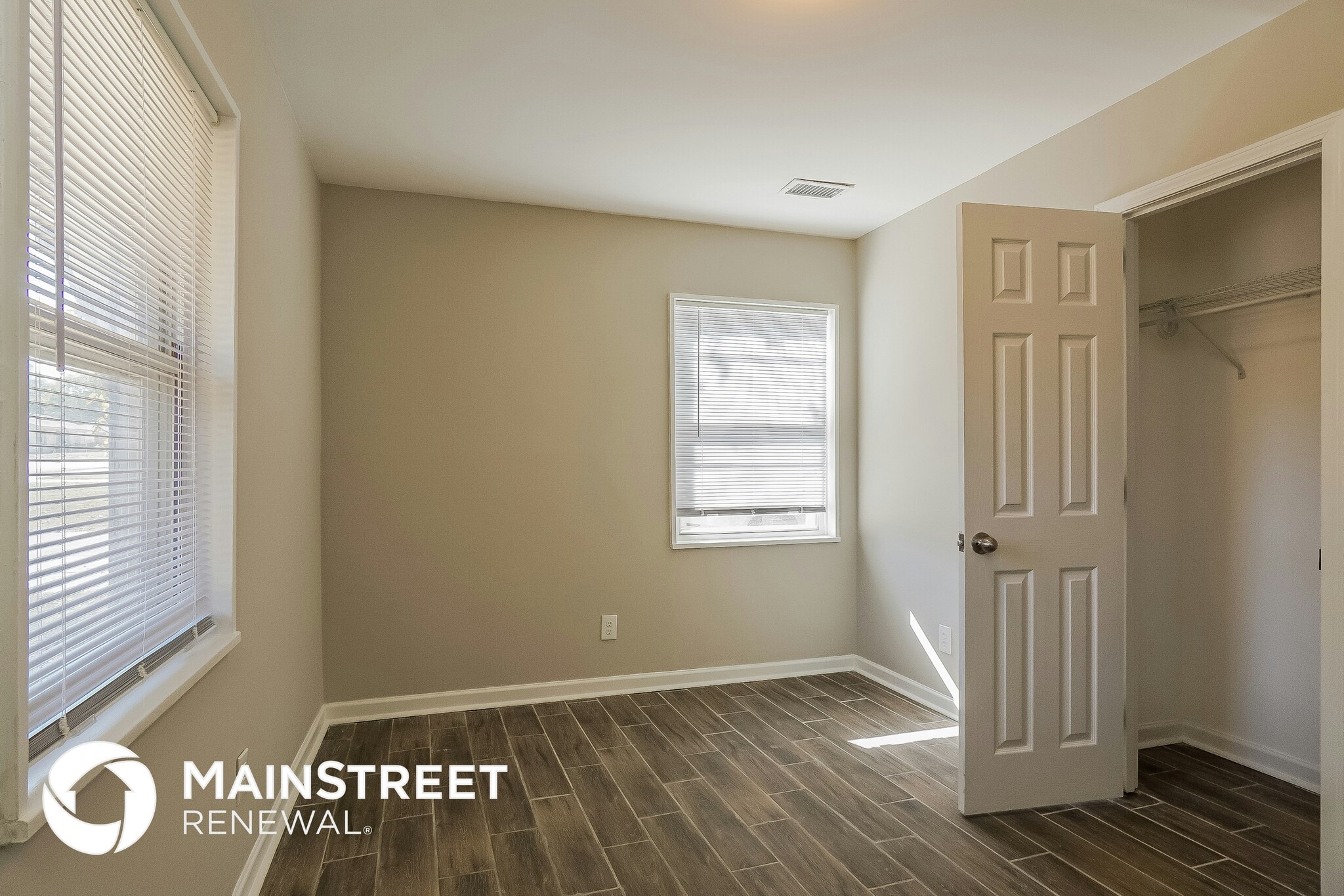 Building Photo - 1616 Bryson St