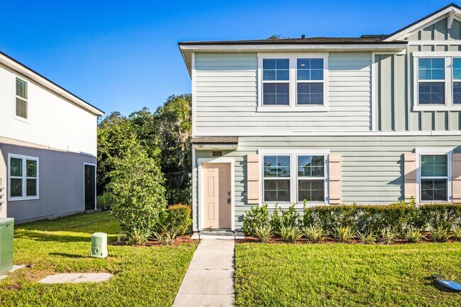 Primary Photo - Charming 3-Bedroom Townhome for Rent in Wh...