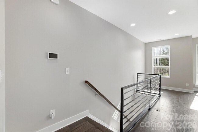 Building Photo - 523 Sedgefield Park Dr