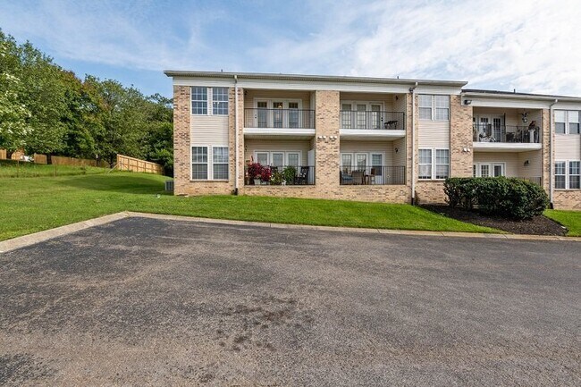 Building Photo - COMING SOON.... FULLY FURNISHED, MONTHLY L...