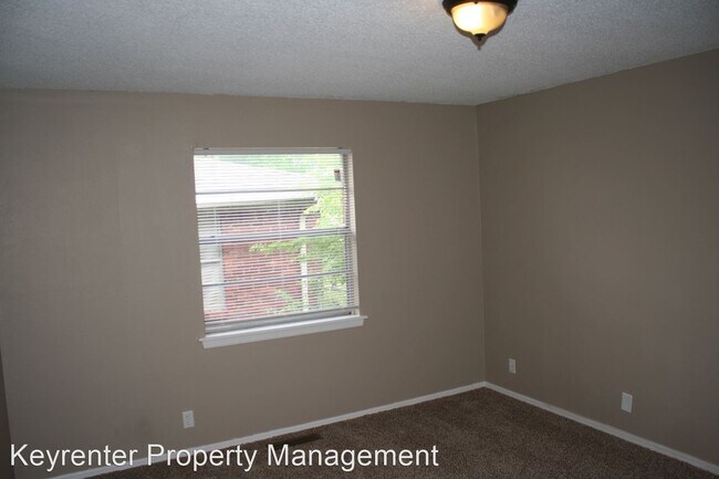 Building Photo - 3 br, 2 bath House - 9915 E 22nd Pl