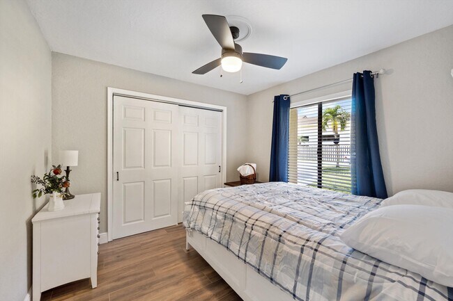 Building Photo - 13745 Yarmouth Dr