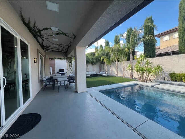 Building Photo - 11544 Bohemian Forest Ave