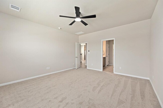 Building Photo - 207 Cherry Blossom Ln