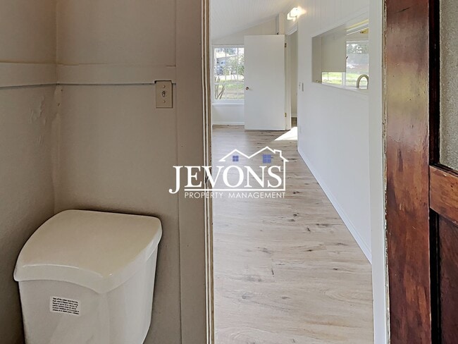 Building Photo - Jevons Property Management Presents 3 Bedrooms, 2.5 Bathrooms Two-Story Single-Family Home in New...