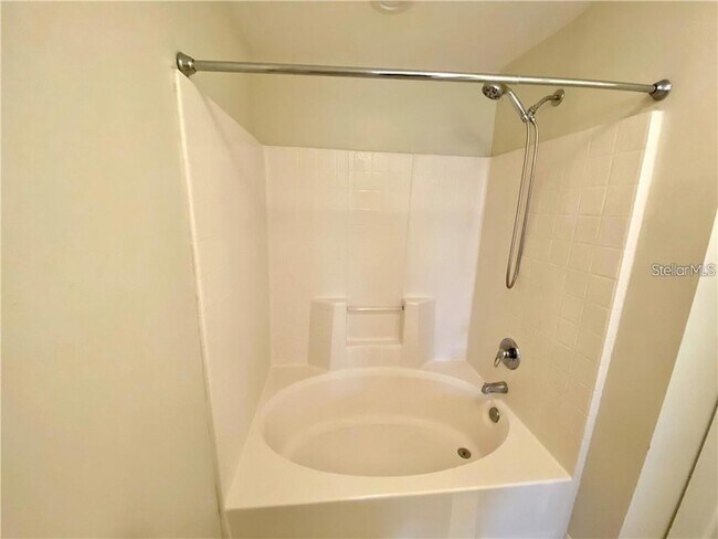 Building Photo - 5655 Bentgrass Dr