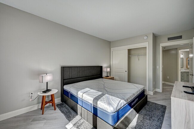 Building Photo - 1 Bedroom Furnished Condo in Lake Las Vegas