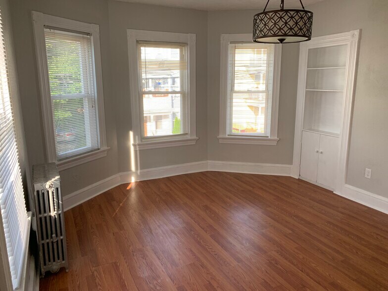 Building Photo - 101 Whitehall St