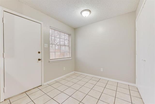 Building Photo - 1726 W Sanford St