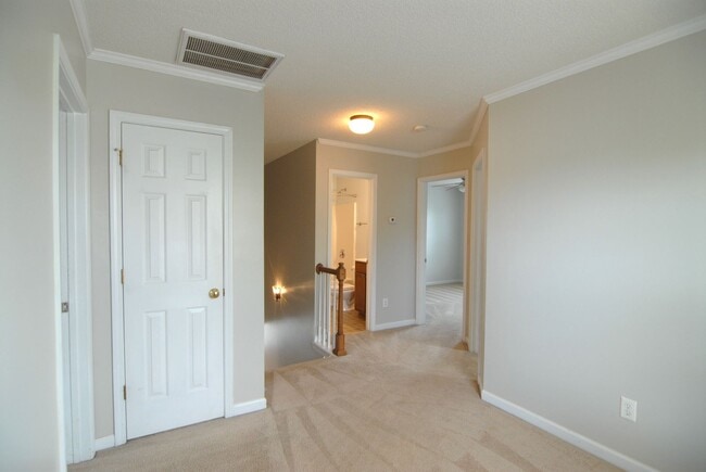 Building Photo - Stunning 2 story brick home 4 bedroom 2.5 ...
