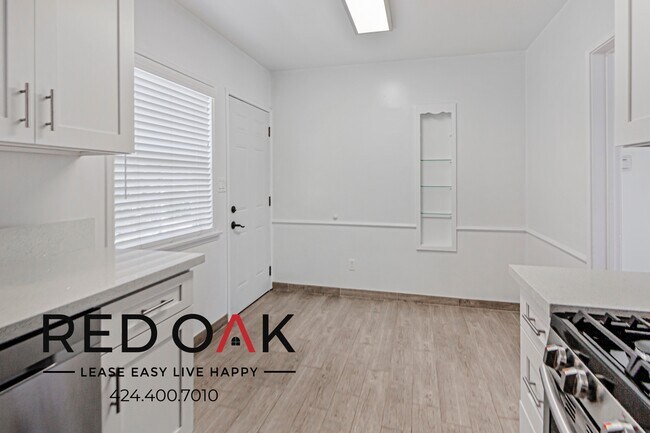 Building Photo - 6116 Overhill Dr