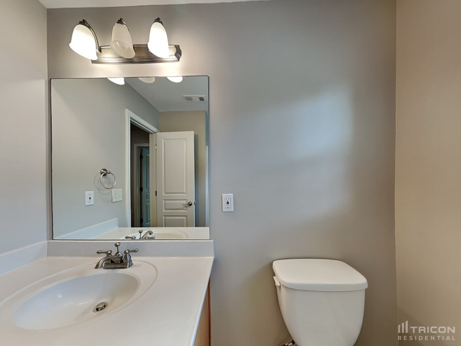 Building Photo - 632 Talon View Ct