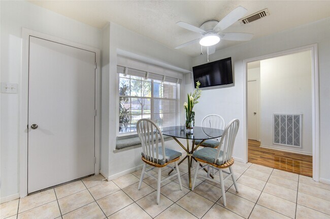 Building Photo - 7027 Brockington Dr