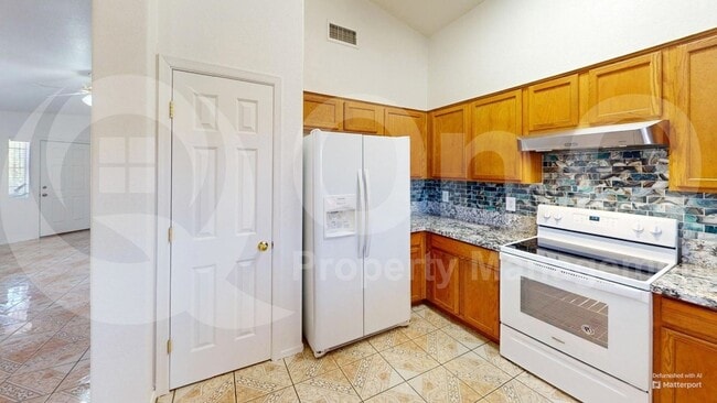 Building Photo - 2152 W Burlwood Way