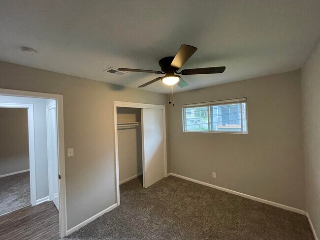 Building Photo - 636 N 31st St