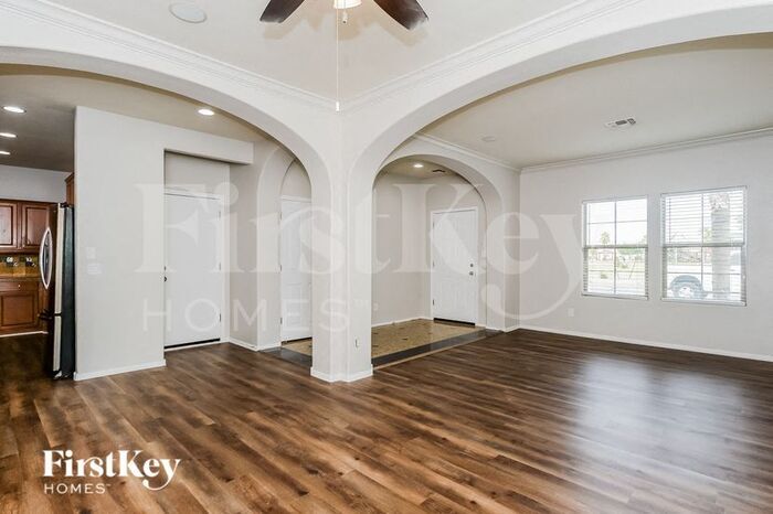 Building Photo - 10769 E Marigold Ct