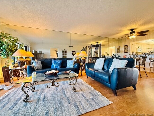 Building Photo - 9400 S Ocean Dr