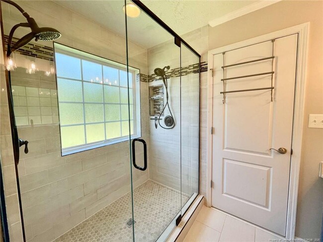 Building Photo - 5325 Wallbrook Dr