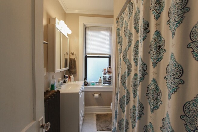 Building Photo - 818 Heberton St