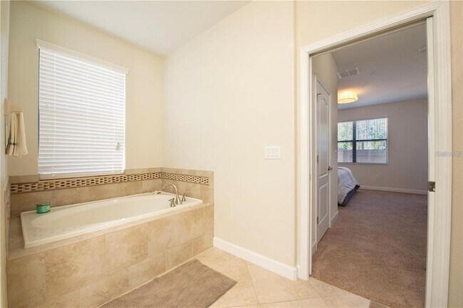 Building Photo - 1225 Long Cove Loop