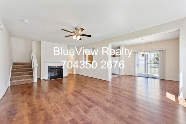 Building Photo - 8605 Redding Glen Ave