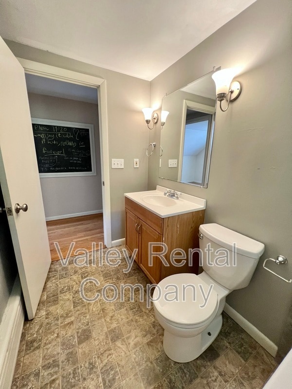 Building Photo - 36 Plumtree Rd
