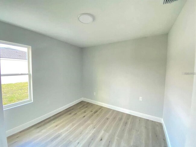 Building Photo - 933 NW 57th Ct