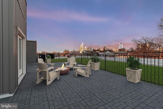 Building Photo - 520 N 37th St