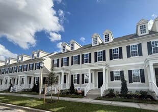Building Photo - Brand new construction 3 Bedroom Town Home in Island Village of Celebration