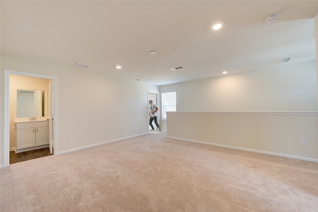 Building Photo - 11715 Braemar Village Dr