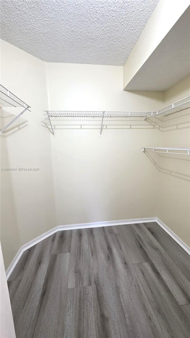 Building Photo - 5051 Wiles Rd