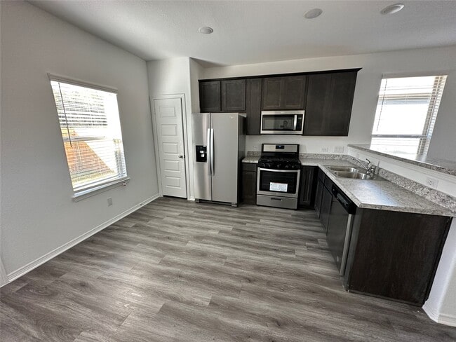 Building Photo - 16662 Moss Ln