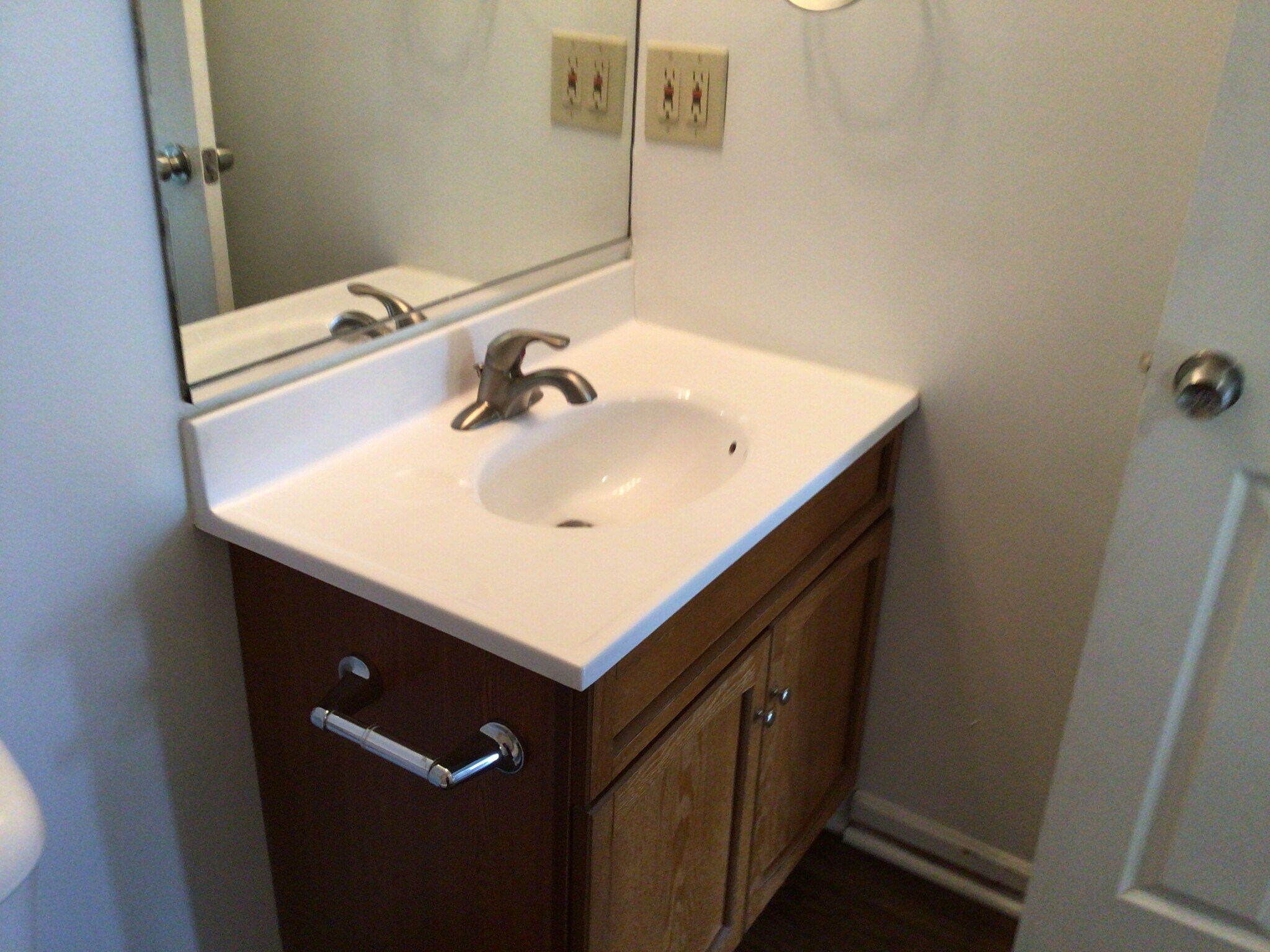 Building Photo - 1749 Quail Ct