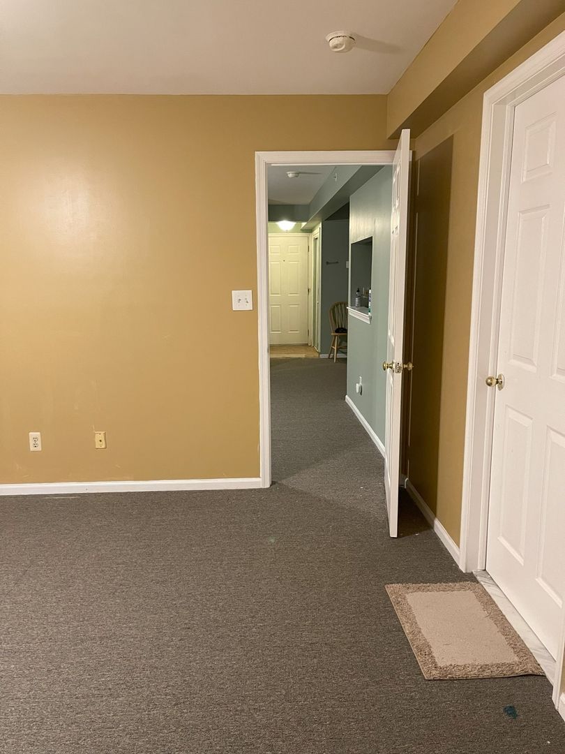 Building Photo - 420 Stratford Pl