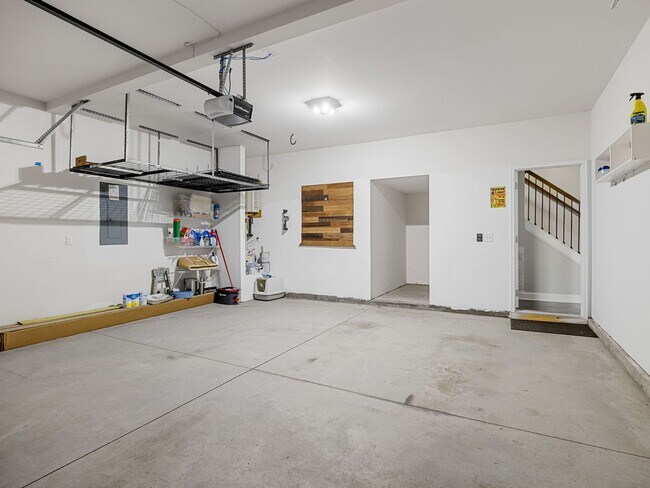 Building Photo - Premier Greenville Living: Stunning 4 Bed (Master on the Main), 3.5 Bath Home, NO APPLICATION FEE...