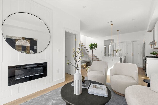 Building Photo - 100 Bennington St