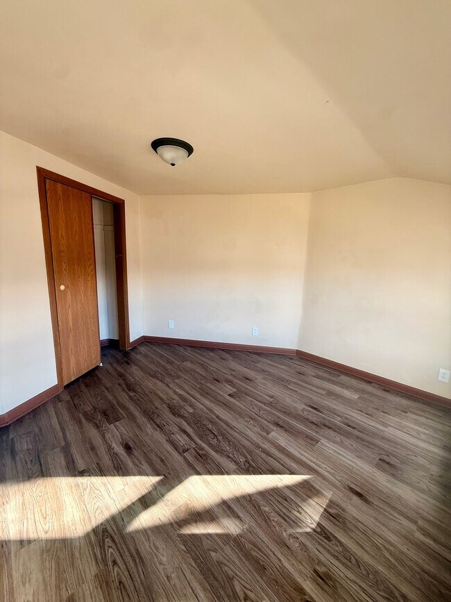 Building Photo - 2 story in Loves Park