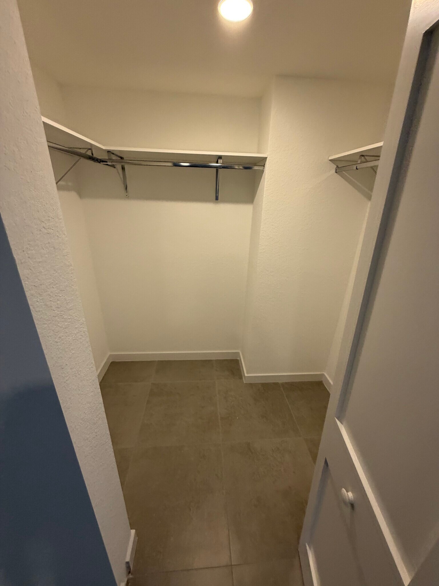 Building Photo - 1942 Taylor St