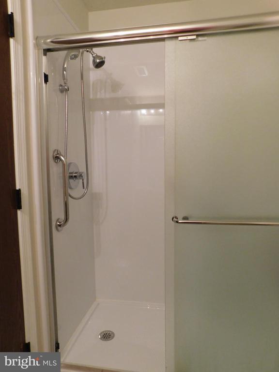 Building Photo - 248 Waterford Ln