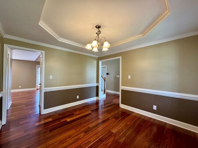 Building Photo - The Oaks at Westgate