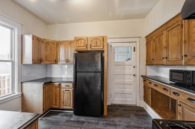 Building Photo - 3714 Grand Blvd