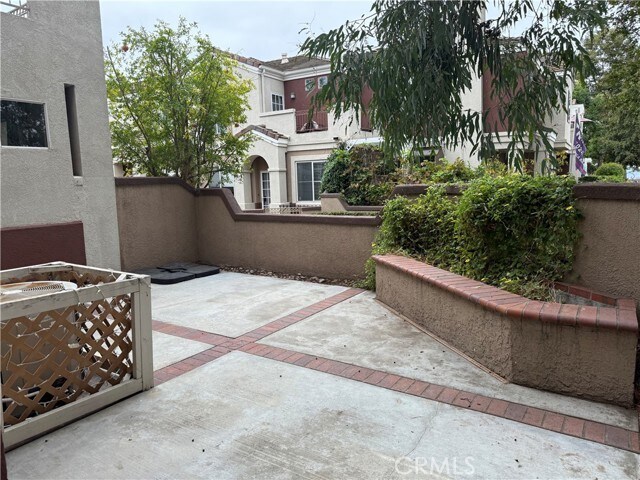 Building Photo - 5 Santa Barbara Ct